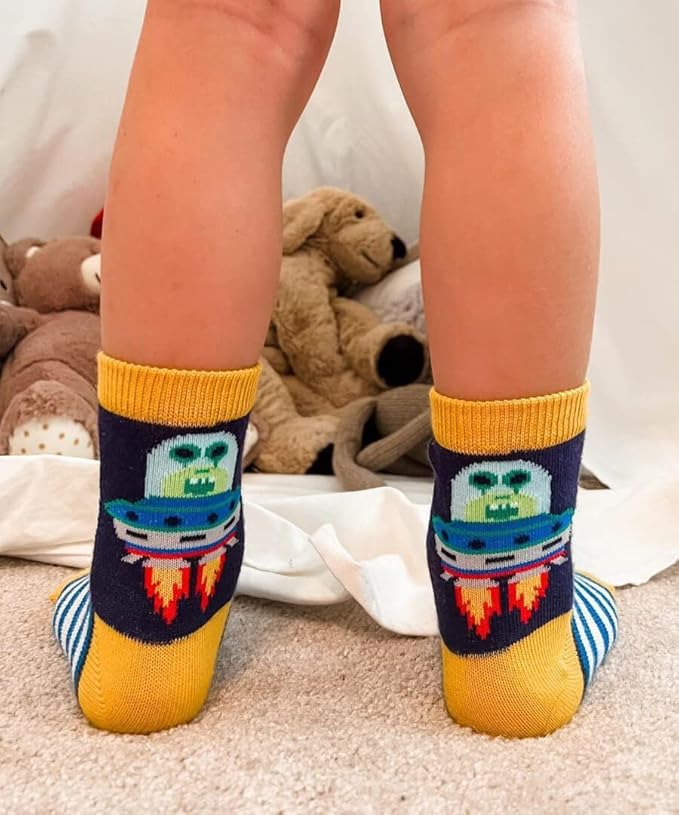 Jefferies Socks Boys Fashion Novelty Dinosaur Stripes Pattern Variety Crew Socks 9 Pair Pack