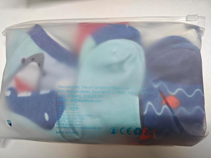 Queenshin Boys Novelty Socks Crew 1-8 Years Old Shark Print Patterns Funny Girl Cartoon 6 Pairs Kids Birthday Christmas Gift