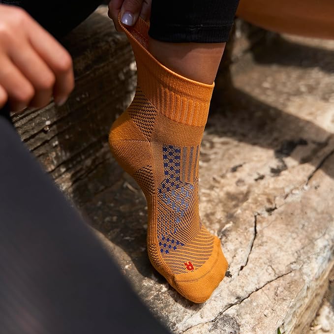 GoWith 2/4 Pairs Quarter Running Socks for Men & Women, Athletic Anti-Blister Cushioned Seamless Padded Ancle Socks